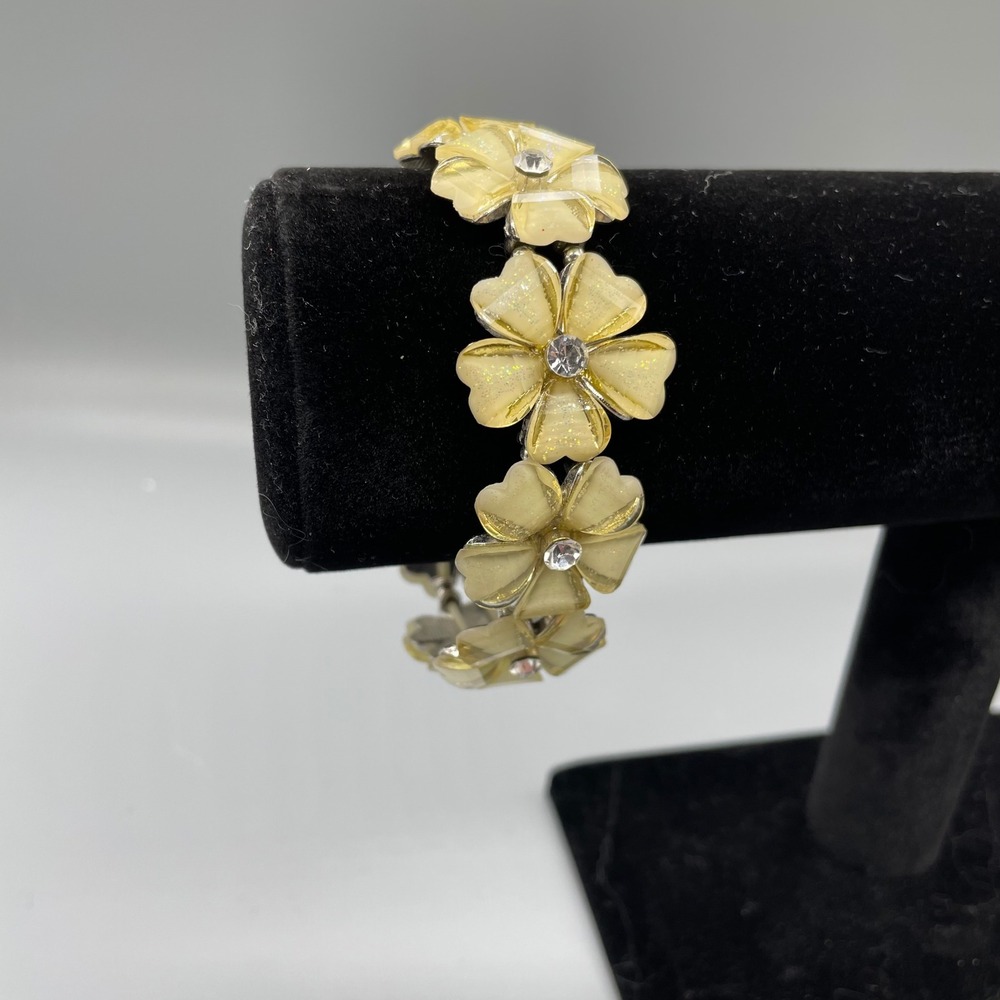 Yellow‎ Enamel Flower Stretch Bracelet Rhinestone Center Silver Tone Floral